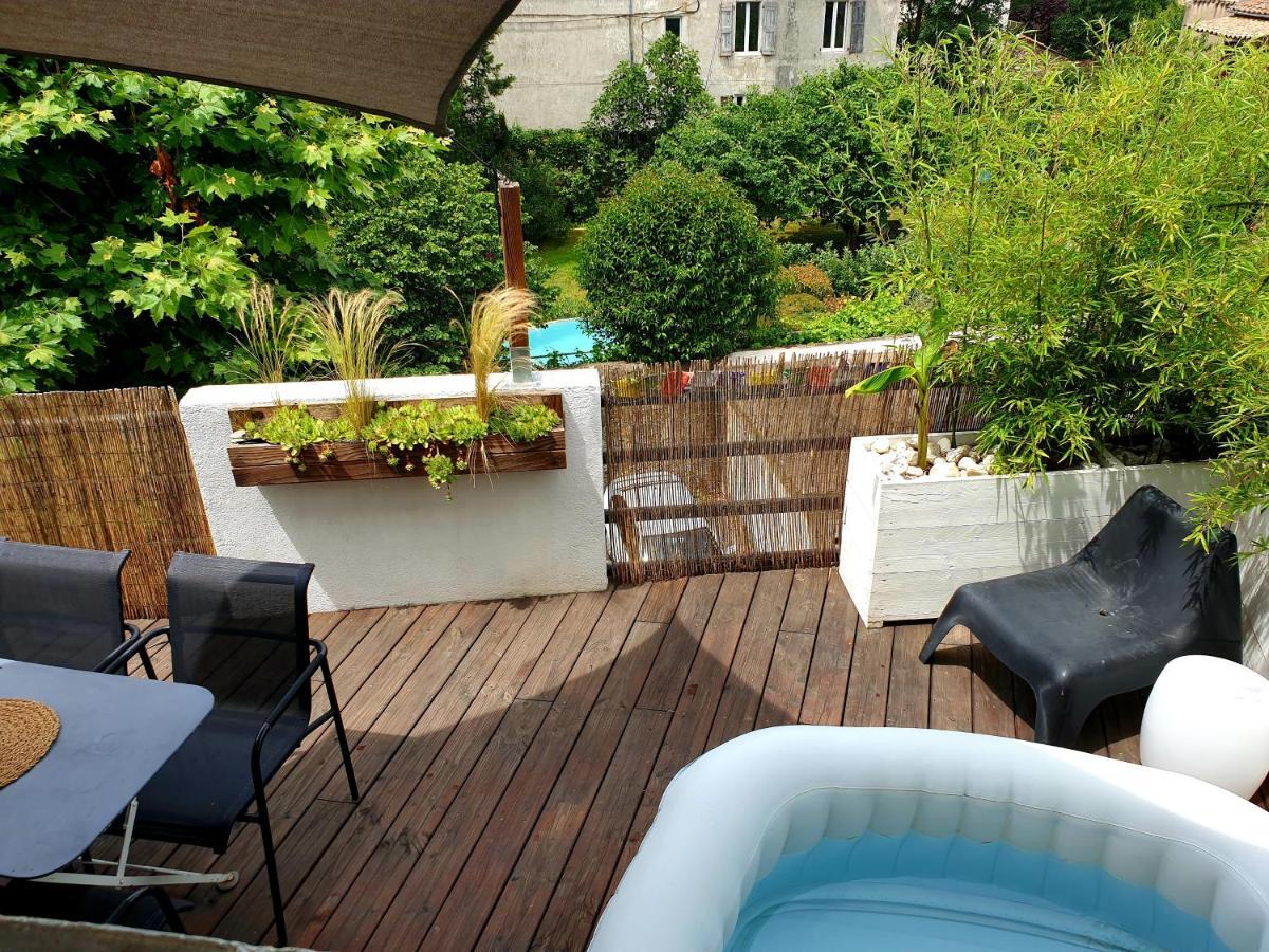 Duplex Avec Spa Et Terrasse En Plein Centre Du Village Saint-Jean-du-Gard Esterno foto